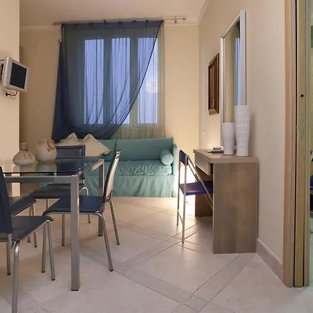 Apart-hotel Posidonia 4*